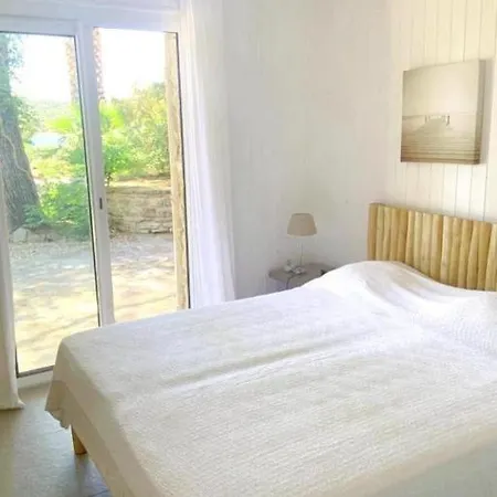 E Summer Beach Villa Cap Benat